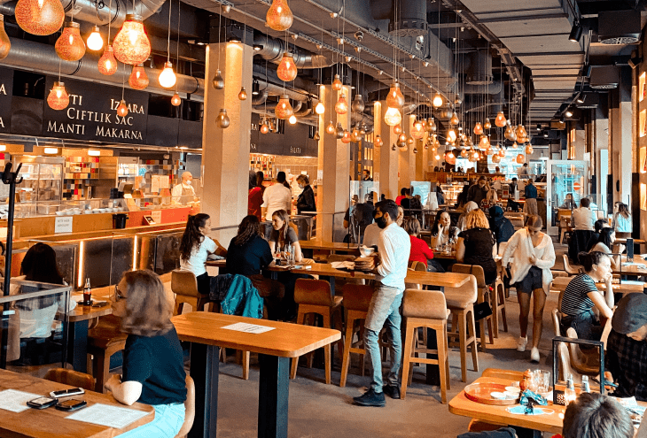 From Cheesy Slices to Juicy Burgers: Why Locals Love Sandy’s Burger Pizza Pasta